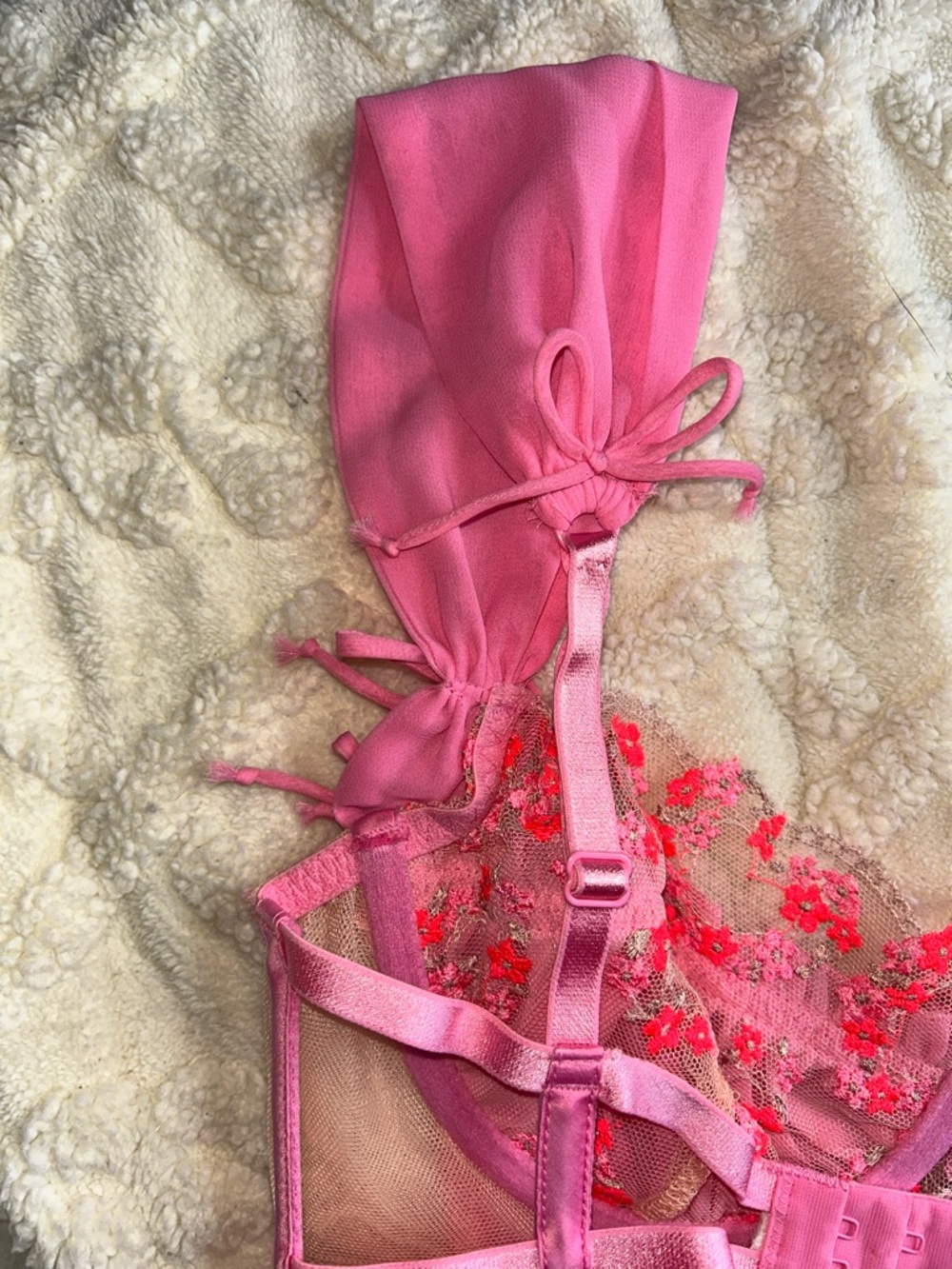 Pink Floral Lace Ruffled Bralette Top - Picture 16 of 17